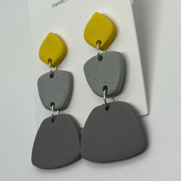 NWT Handmade Clay Earrings - Picture 4 of 10